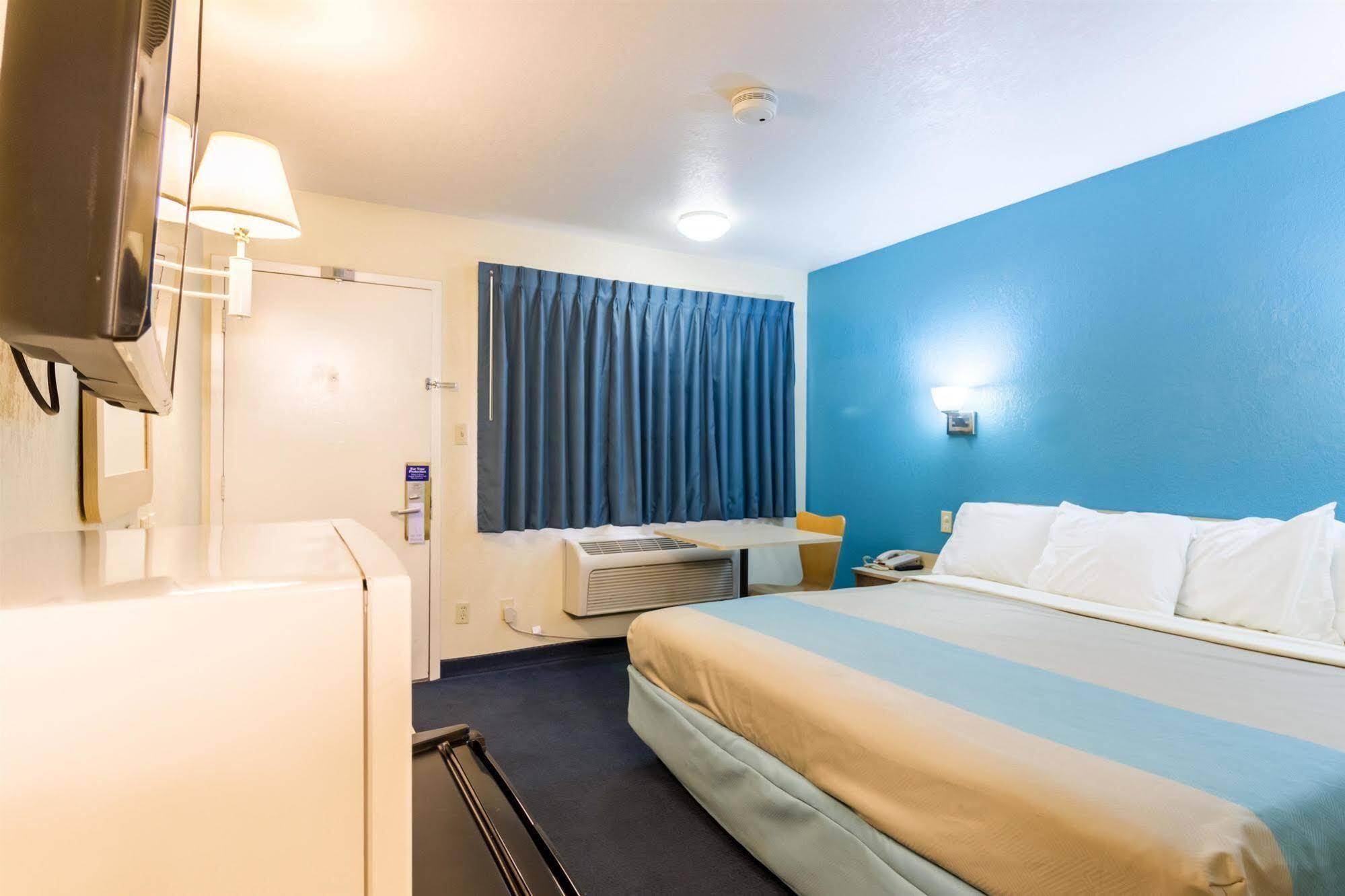 Travelodge By Wyndham Miles City Dış mekan fotoğraf